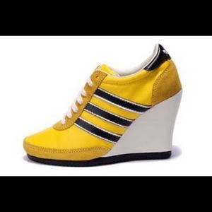 ISO Adidas Jeremy Scott wedge arrow heels